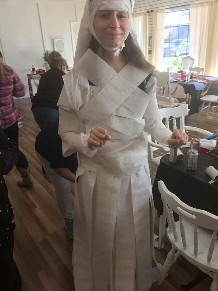 Bas! 💀🎃❤️ Wedding Shower Edition! - 6