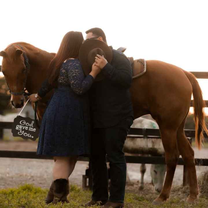 Casual engagement photos outfit - 1