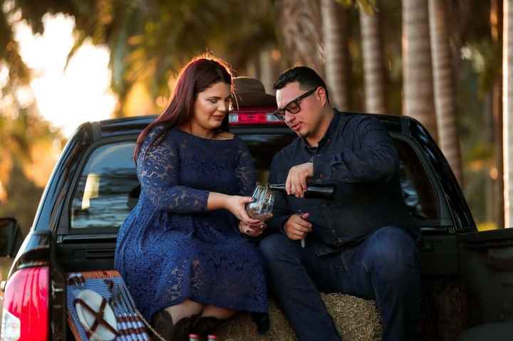 Show me your engagement photos!!😊 - 2