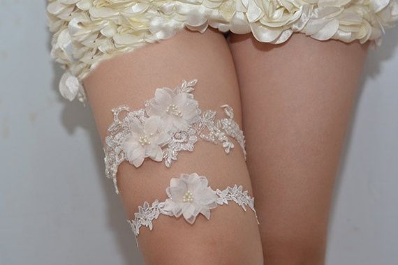 Show me your garter