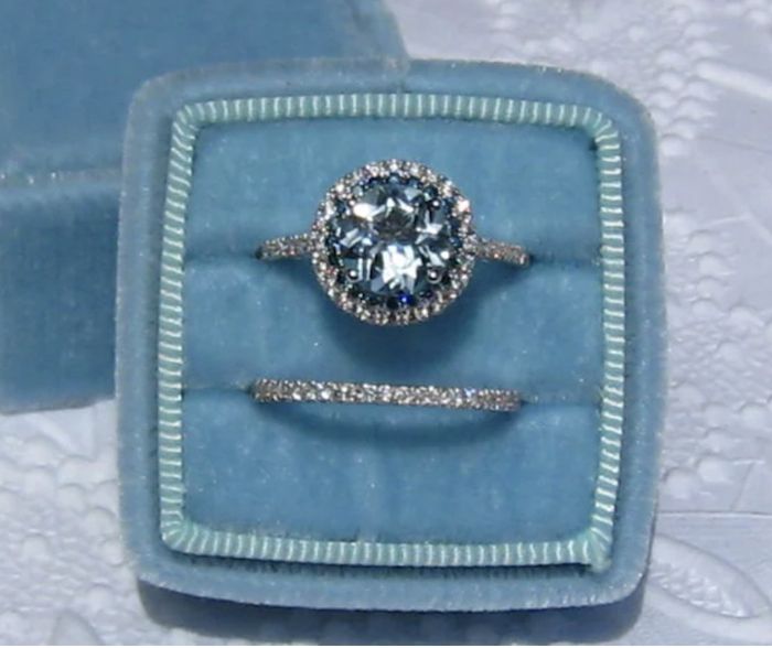 Please show me your non-diamond engagement/wedding ring 2