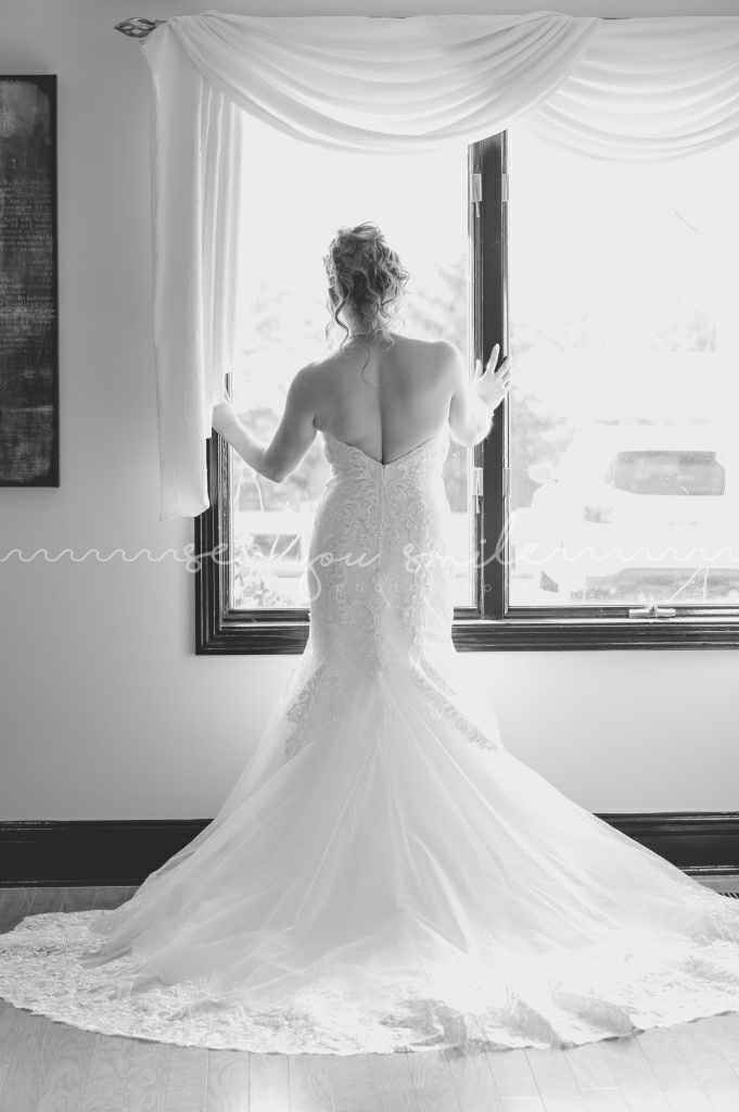 Please show your wedding dress, ladies - 1