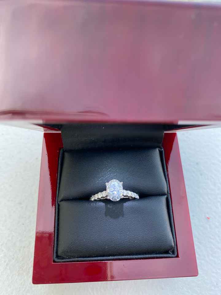 Oval engagement rings - 1