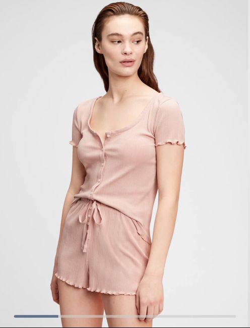 Help me choose my bridesmaid outfits? 1