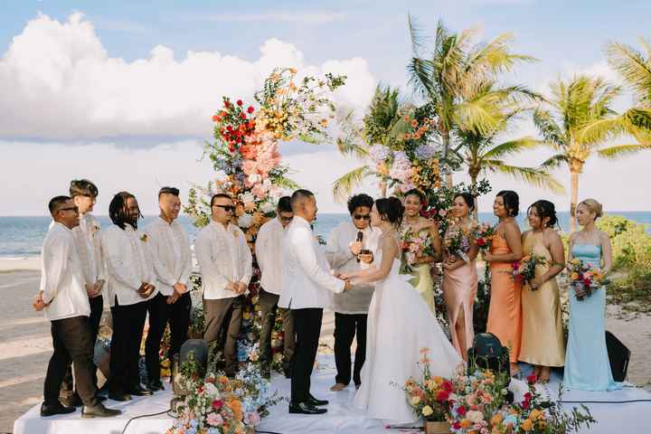 Say "I Do" in Paradise: Your Dream Vibrant Tropical Wedding Awaits