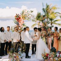 Say "I Do" in Paradise: Your Dream Vibrant Tropical Wedding Awaits