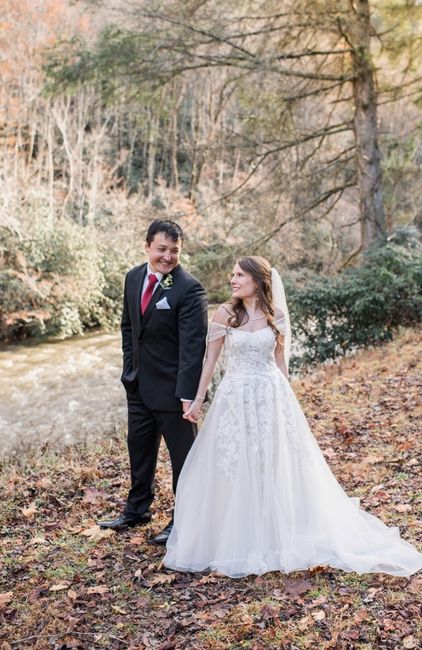 Short wife, Tall husband wedding photos 11