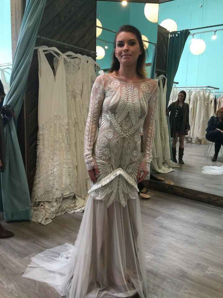 i cant decide on my dress, running out of time. Feedback plz :) - 1