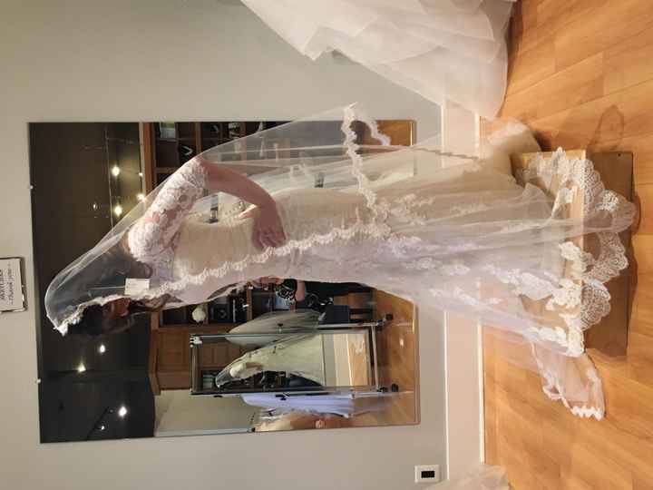 Nobody does lace like Pronovias!