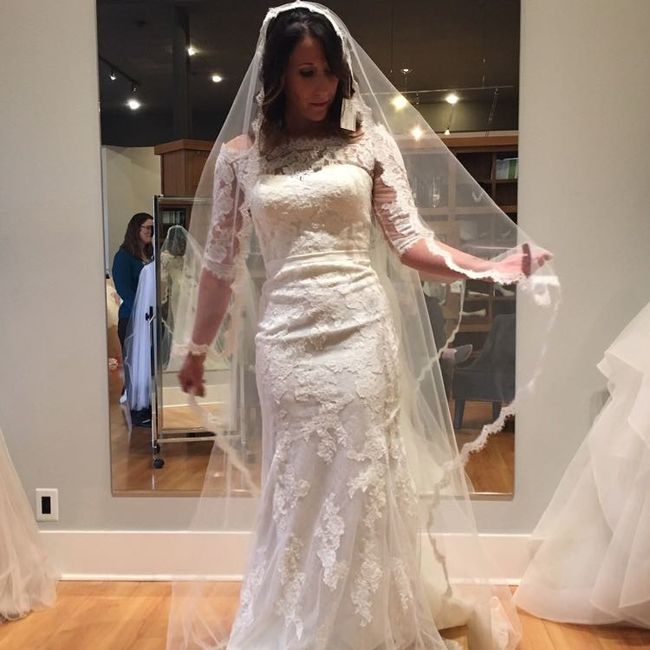 Long sleeve wedding dress love!