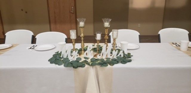 Bride & Groom table