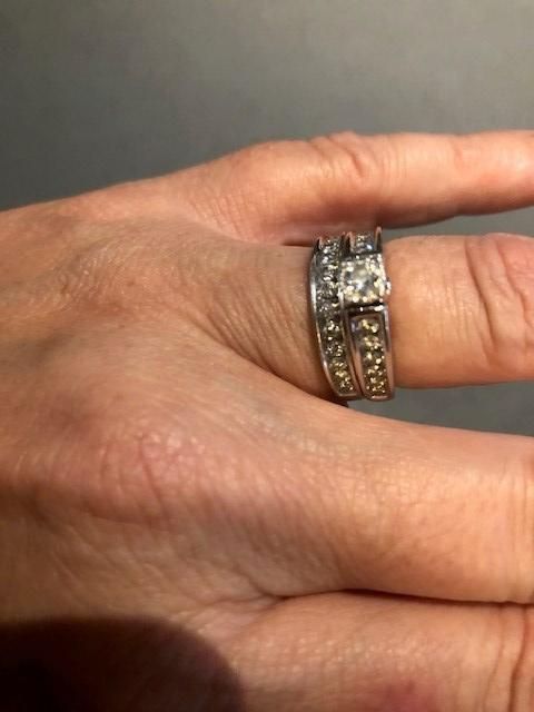 i got my wedding band! Show me your beautiful rings! 14