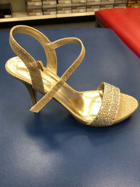 What type of Accessories are you wearing? 22