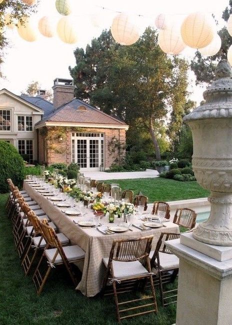 Backyard wedding decor 1