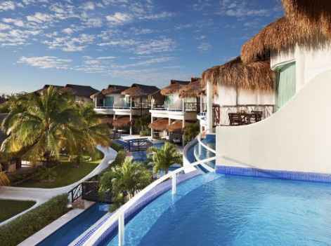 First anniversary swim up room???