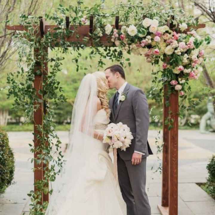 Can I see pics of your aisle/ceremony decor and wedding arbors?