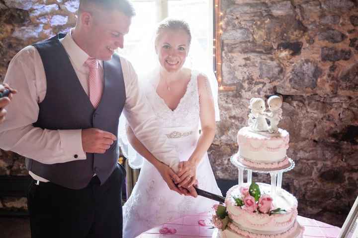 BAM! Updated with Pro Pics on pg 2, yippee!