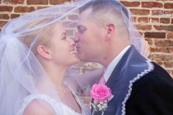 BAM! Updated with Pro Pics on pg 2, yippee!