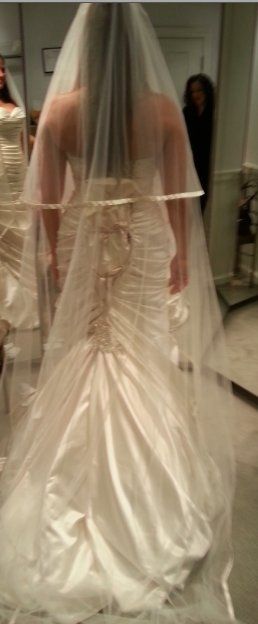 I Said Yes To The Dress!! *Edit with pic*
