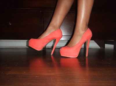 First DIY Project (Bouquets) & Wedding Shoes!