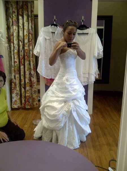 Got my dress bustled today :) *pics*