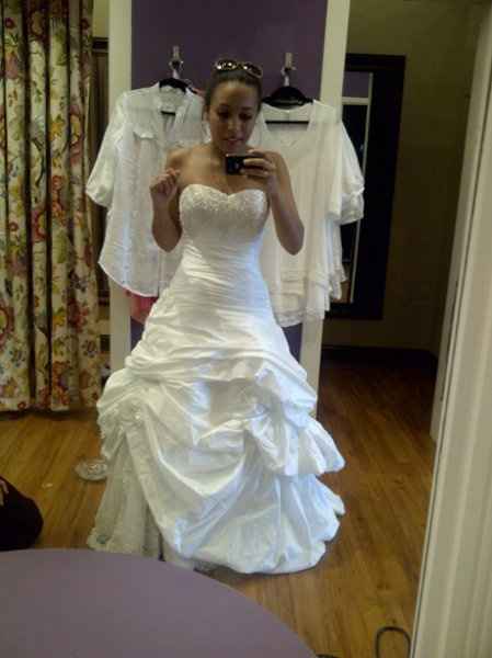 Got my dress bustled today :) *pics*