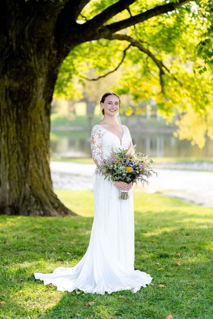 Show your dress on wedding day!! - 1