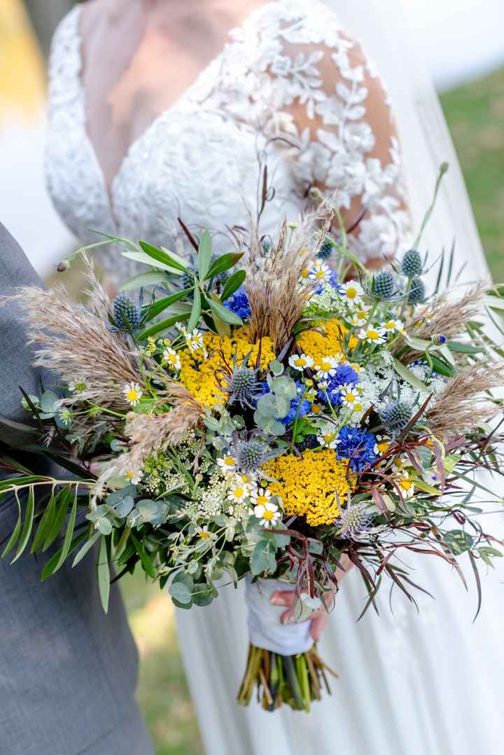 Natural Yellow Yarrow, Country Wedding Flowers