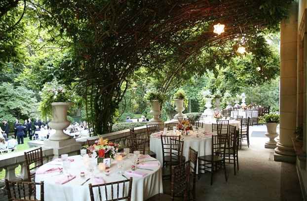 What type of venue are you getting married at? Pics