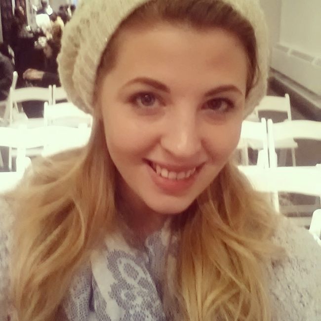 Selfie! I was wondering what you girls look like
