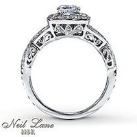 I'd love to see everyone's engagment rings.