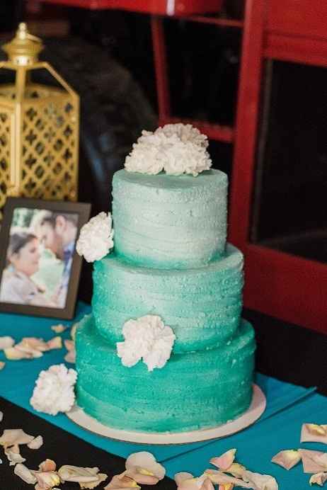 What is your cake style and Flavors?