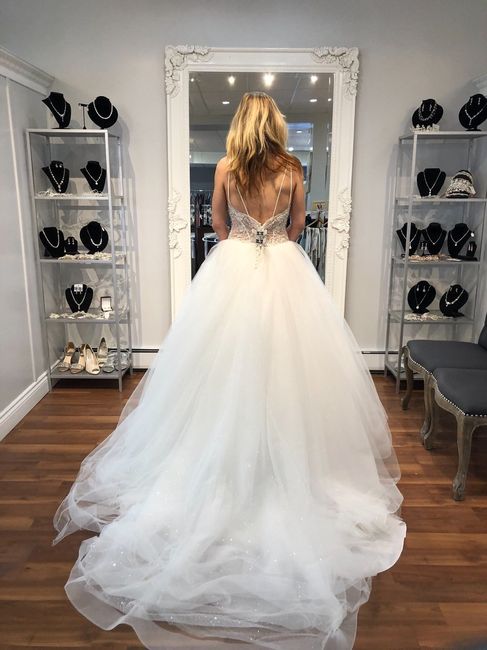 i chose the Stella York dress with the back bow today! 8