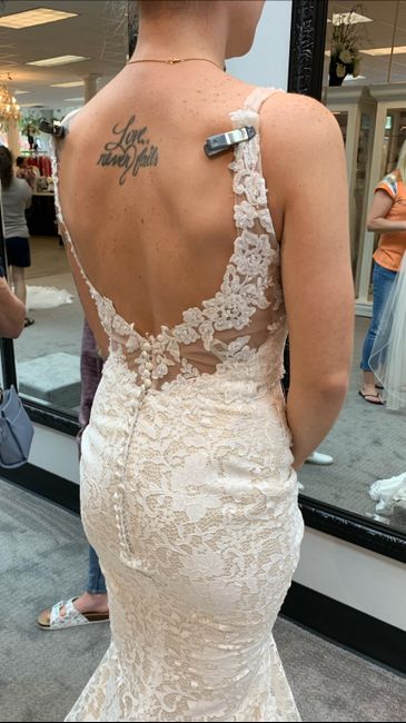 i said yesss to the dress!! 4