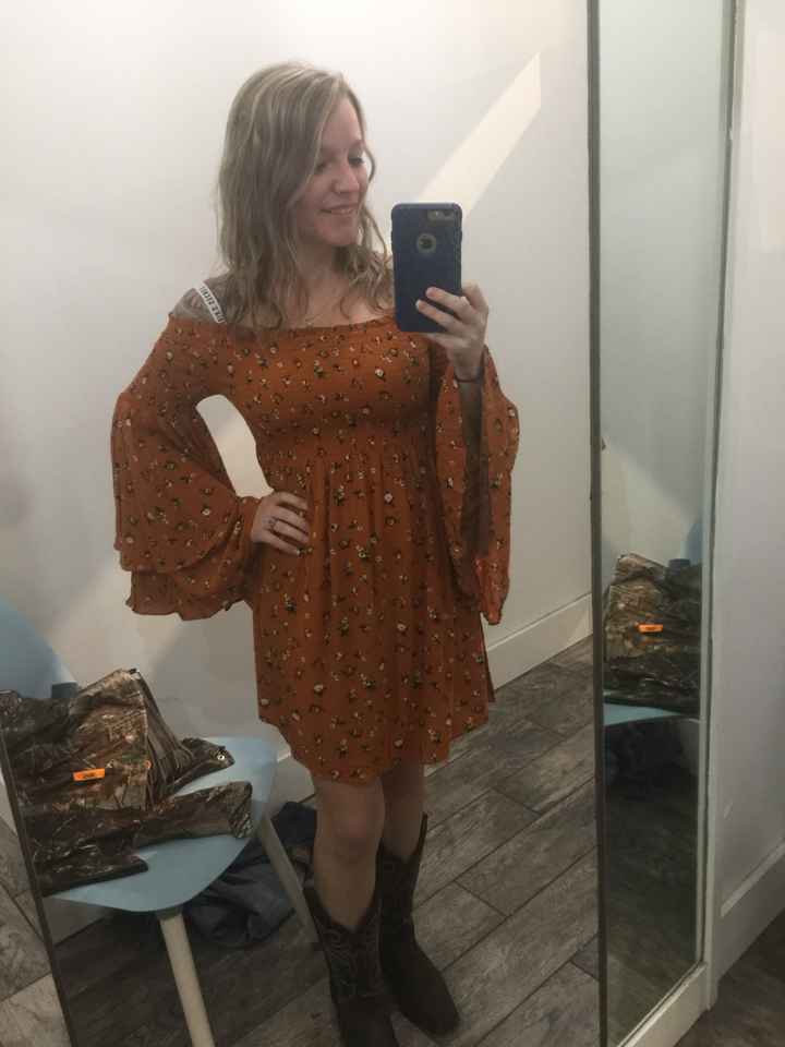 Engagement photo dress help!! - 1