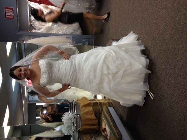 Plus size brides (what looks good) Show you're stuff!!!!