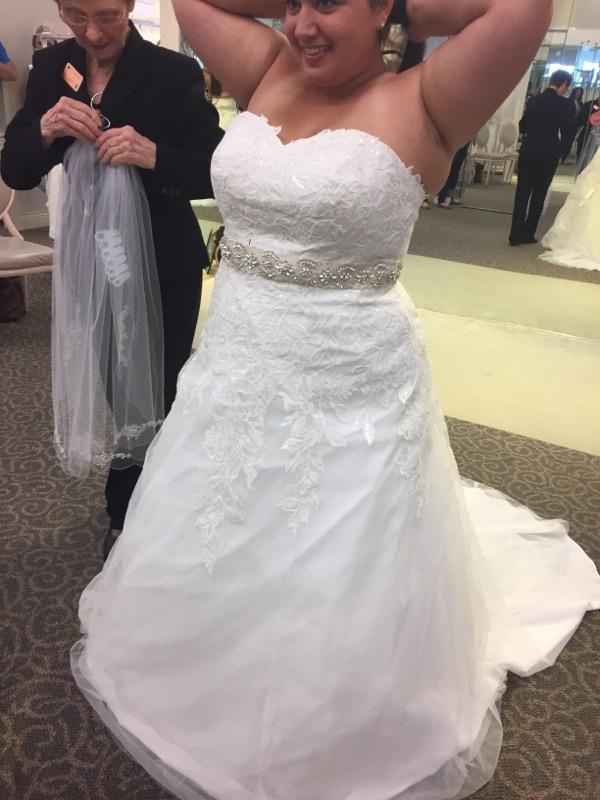 Your Wedding Dress: Show & Tell! - 1