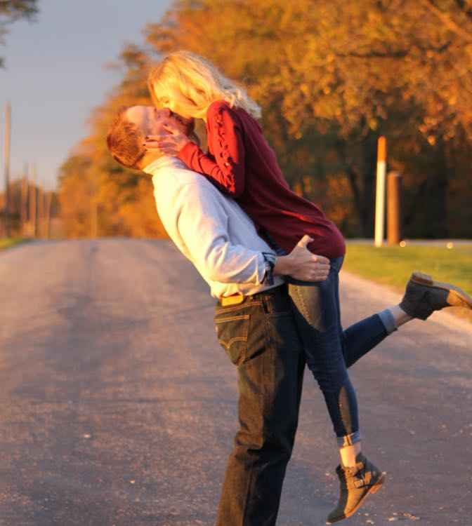 Casual engagement photos outfit - 2