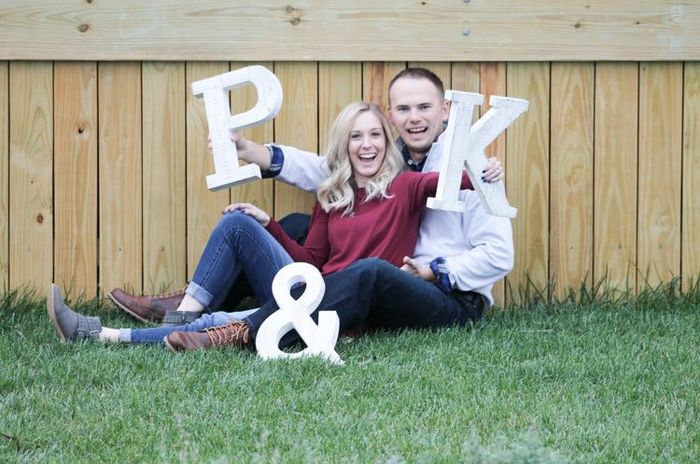 Casual engagement photos outfit - 1