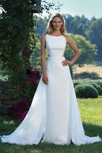 My friend is buying an almost identical dress! 2