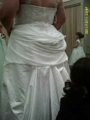 Help: French bustle = EW.