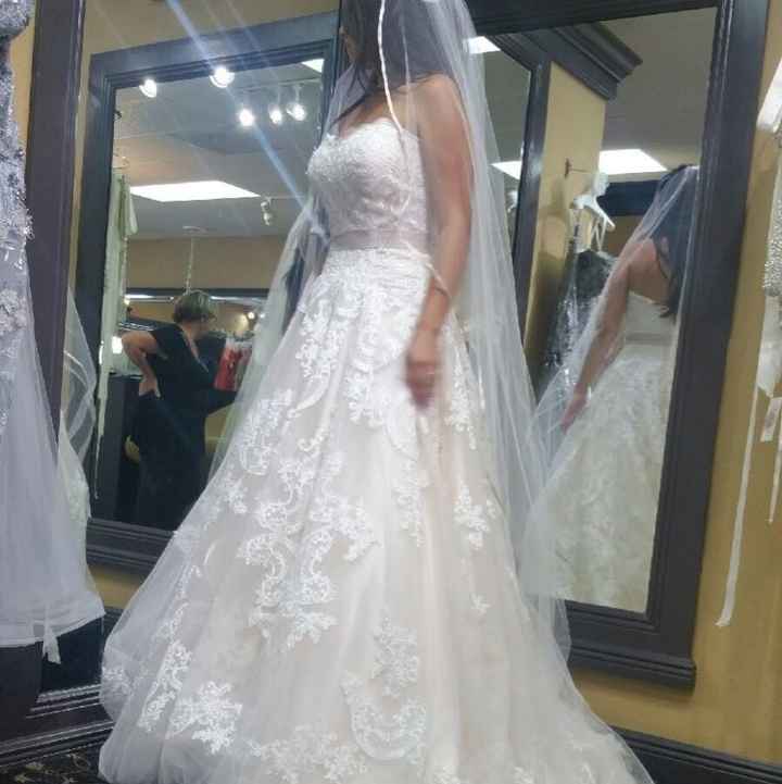 I wanna see your wedding dress!