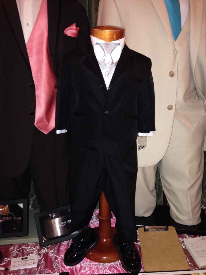 Show me your Ring Bearer Outfits!