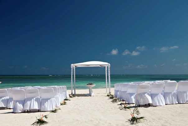 Riviera Maya for destination wedding -resort help???