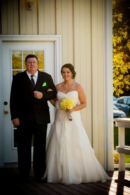 Is your dad walking you down the aisle?  What is he wearing or what did he wear??