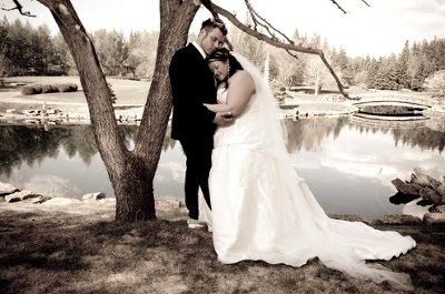 Wedding is complete, back from the honeymoon all tanned with short hair! Here are some pictures!