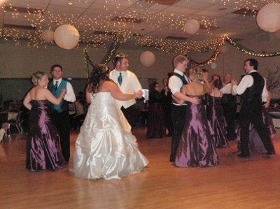 Wedding is complete, back from the honeymoon all tanned with short hair! Here are some pictures!