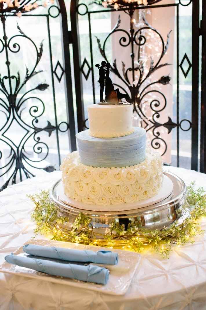 The cake! We went with marble with chocolate filling and pound cake with chocolate filling. Didn’t e