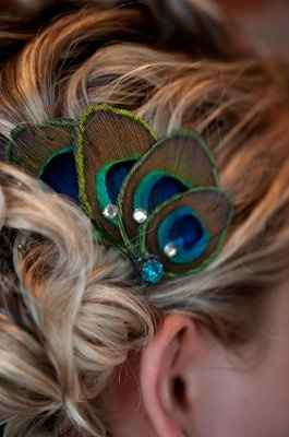 Wedding is complete, back from the honeymoon all tanned with short hair! Here are some pictures!