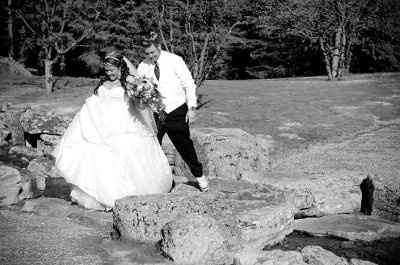 Wedding is complete, back from the honeymoon all tanned with short hair! Here are some pictures!